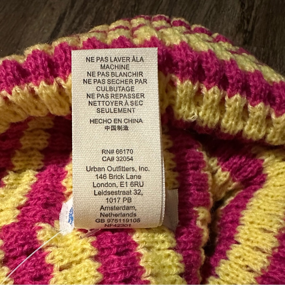 Free People Movement Stripe It Up Cool Down Beanie in Pink Lemonade. NWT - Picture 11 of 12